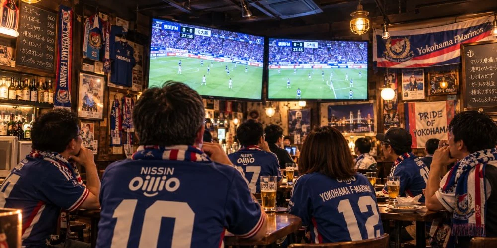 2台のテレビで試合を流しながら観戦するお客さん